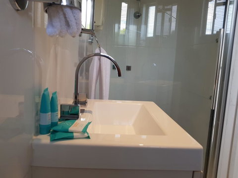 Blue Seas Holiday Villas - Tourism Cairns 21