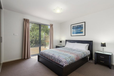 170 Hazards View Drive - Unit 2 - Tourism Cairns 7