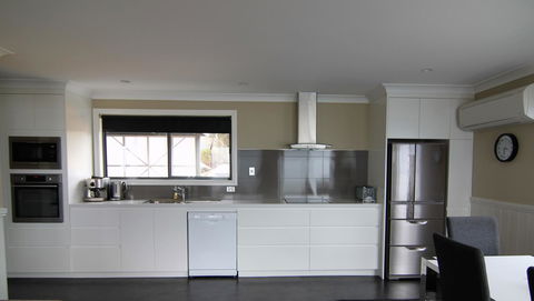 SEA EAGLE COTTAGE Amazing Views Of Bay Of Fires - Tourism Cairns 7