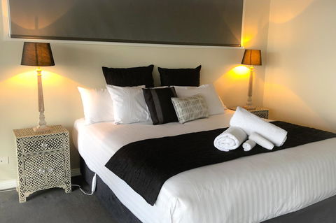 SEA EAGLE COTTAGE Amazing Views Of Bay Of Fires - Tourism Cairns 2