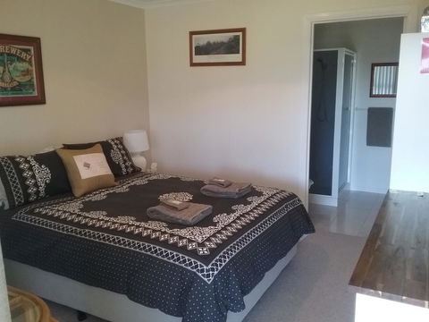 Robin\'s Nest B&B - Tourism Cairns 23