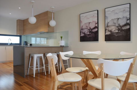 Kangaroo Bay Apartments - Tourism Cairns 1