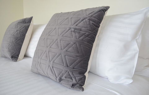 Kangaroo Bay Apartments - Tourism Cairns 2