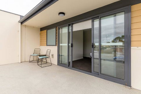 Kangaroo Bay Apartments - Tourism Cairns 26