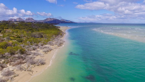 Cocktails With A View - Tourism Cairns 18