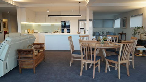 Anchorage Tasmania - Tourism Cairns 6