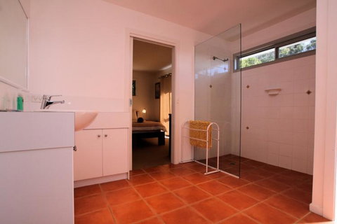 Suntrap Cove Bicheno - Tourism Cairns 32