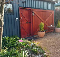 The WeareHouse In Deloraine - Tourism Cairns