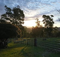 Glengarry farm stay BnB - Tourism Cairns