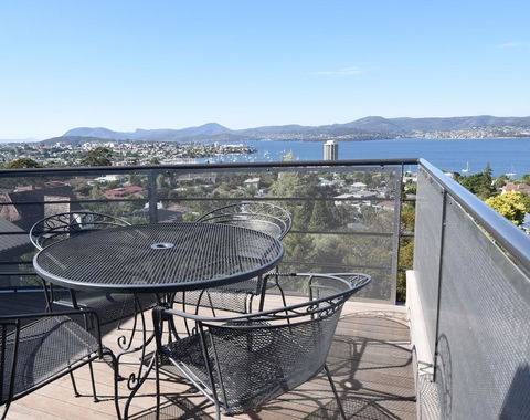 Studioat10 - Tourism Cairns 5