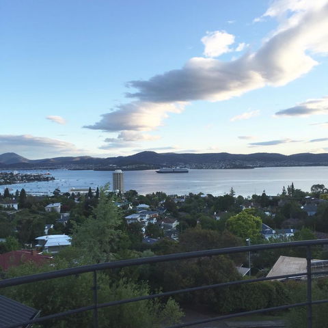 Studioat10 - Tourism Cairns 24