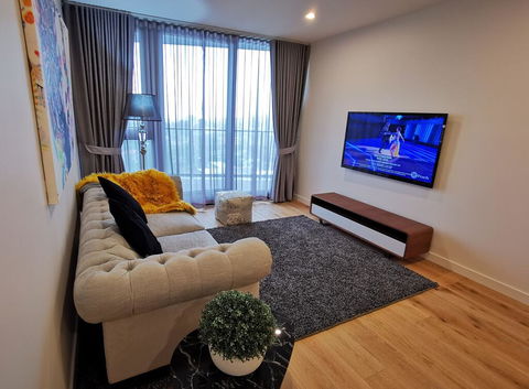 NEW 2 Rooms 2 Baths Apartment In Glen Waverley - Tourism Cairns 2