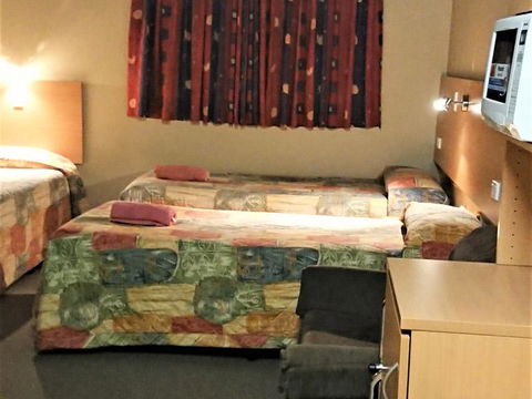 New Olympic Motel - Tourism Cairns 3