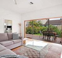 Newcastle Executive Homes - Cooks Hill Cottage - Tourism Cairns