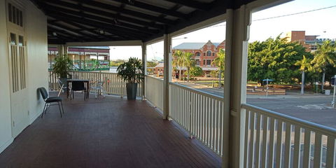 Newmarket Hotel - Tourism Cairns 1