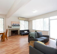 Nights on Broadway - Close to River UWA  Hospitals - Tourism Cairns
