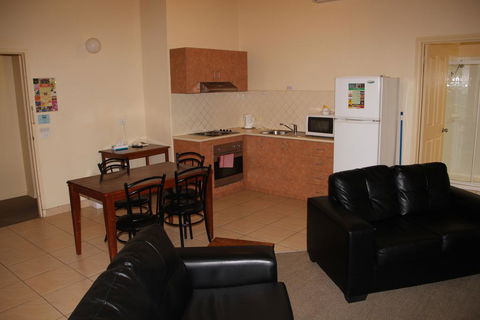 Nireeda Apartments On Clare - Tourism Cairns 2