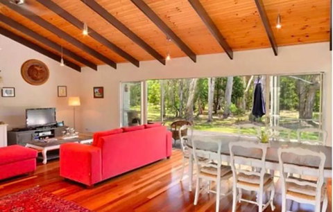 Noosa Lake House - Tourism Cairns 0