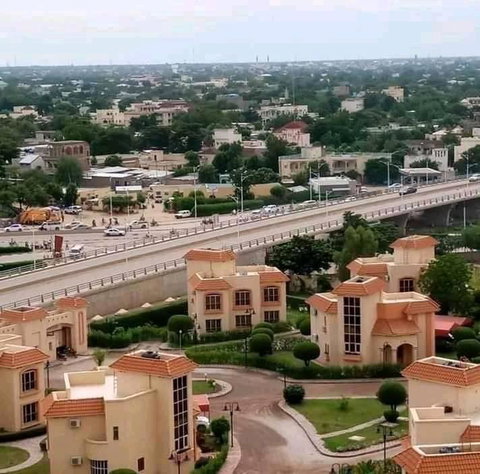 NDJAMENA - Tourism Cairns 0