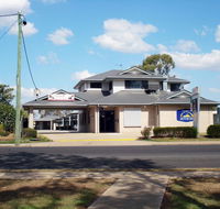 Oakey Motor Inn - Tourism Cairns