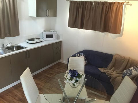 Oakridge Motel Tourist Park - Tourism Cairns 1