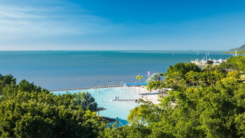 Oaks Cairns Hotel - Tourism Cairns 1