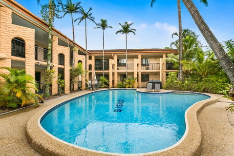 Oasis Inn Apartments - Tourism Cairns 0