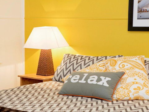 Ocean Blue Apartment One - Oceanfront Apartment - Tourism Cairns 3