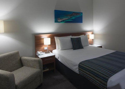 Ocean Centre Hotel - Tourism Cairns 2