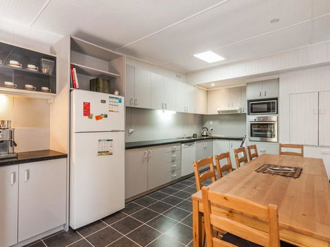 OCEANS 12 - ANGLESEA - Tourism Cairns 3