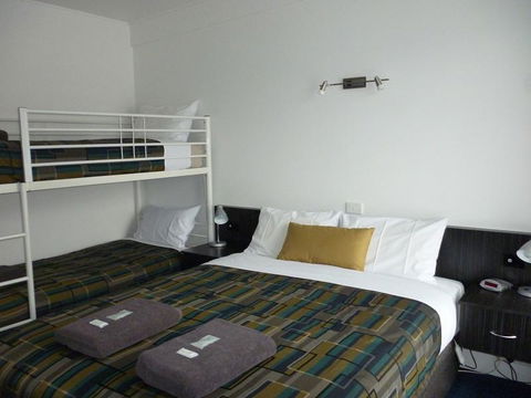 Otway Gate Motel - Tourism Cairns 2