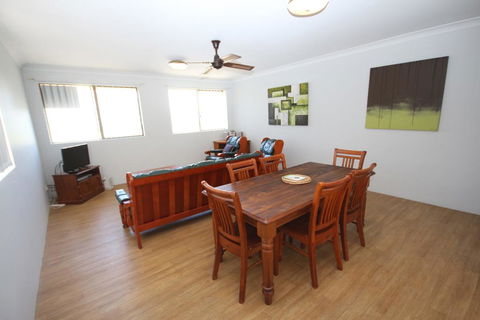 Pacific Court - Coffs Harbour, NSW - Tourism Cairns 1