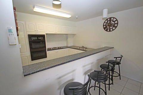 Pacific Towers 402 - Coffs Harbour, NSW - Tourism Cairns 1