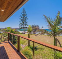 Pacifica 1 - On the beach at Brooms Head - Tourism Cairns