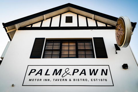Palm And Pawn Motor Inn - Tourism Cairns 0