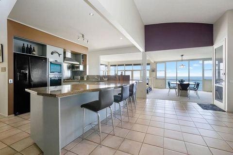PANORAMA VIEWS - Spectacular Ocean Views - Tourism Cairns 2