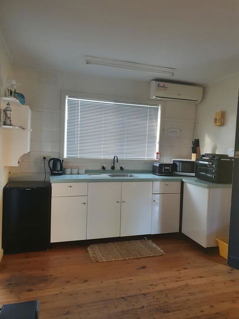 Park Beach Cabins - Tourism Cairns 3