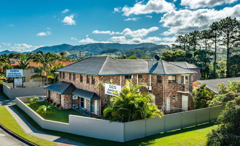 Park Beach Resort Motel - Tourism Cairns 0
