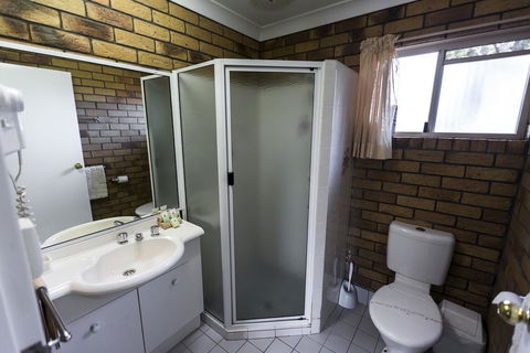 Park House Motor Inn - Tourism Cairns 2