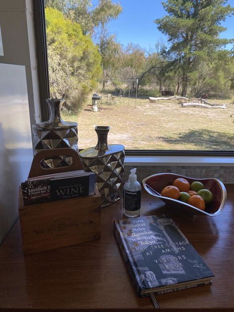 Pear Tree Cottage At Amiens - Tourism Cairns 1