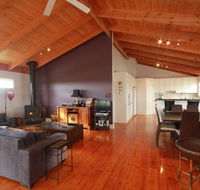Pelican Sands Bed  Breakfast - Tourism Cairns