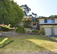 Pet Friendly Lentara St 10 - Fingal Bay - Tourism Cairns