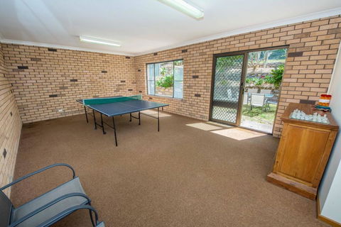Pet Friendly Lentara St 8 - Fingal Bay - Tourism Cairns 3