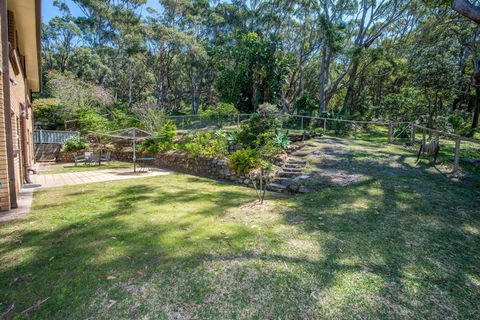 Pet Friendly Lentara St 8 - Fingal Bay - Tourism Cairns 1