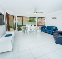 Pet Friendly Tomaree Rd 142 - Shoal Bay - Tourism Cairns
