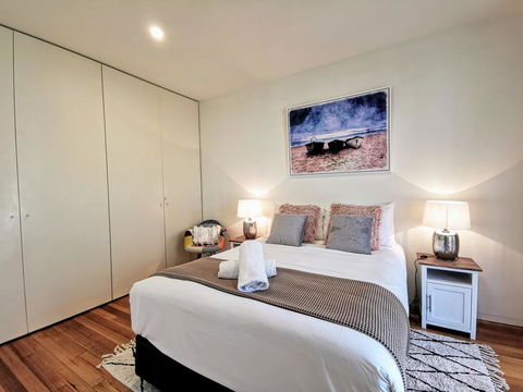 Phoenix Apartments - Tourism Cairns 3