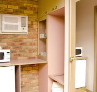 Pines Country Club Motor Inn - Tourism Cairns
