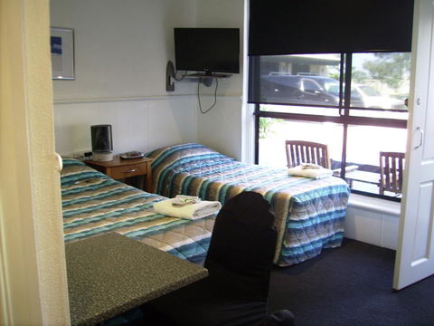 Port Noarlunga Motel - Tourism Cairns 0