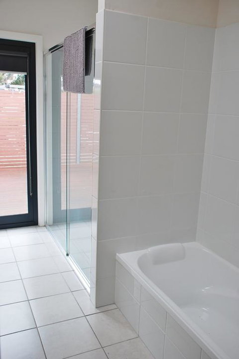 POSITION PERFECT CENTRAL INVERLOCH - Tourism Cairns 3