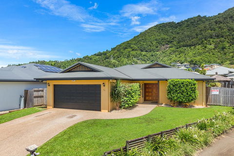 Private Large Cairns Family Home, Rainforest Views - Tourism Cairns 1
